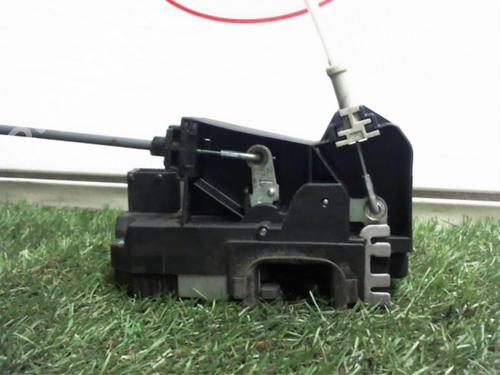 Front left lock OPEL ZAFIRA A MPV (T98) 2.0 DTI 16V (F75) | BP28334476C98