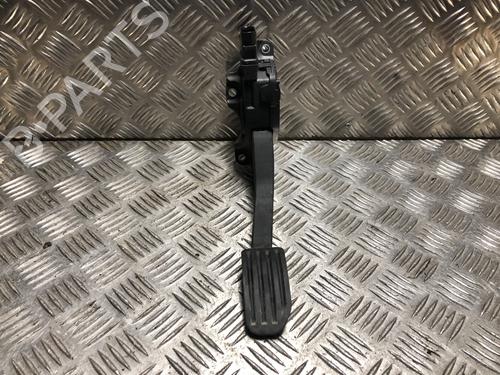 Pedal VOLVO S60 II (134) D5 AWD (205 hp) 32660104