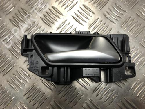 Høyre bak invendig håndtak PEUGEOT 208 II (UB_, UP_, UW_, UJ_) 1.2 PureTech 100 (101 hp) 31245546