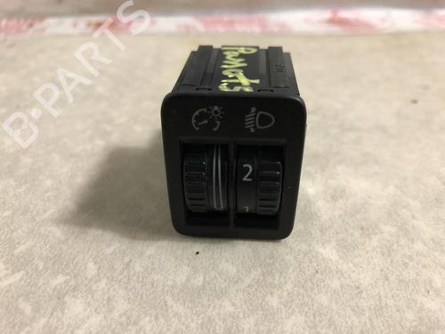 Used Switch VW PASSAT B6 (3C2) 2.0 TDI 16V (140 hp) 23068423