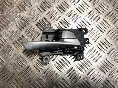 Højre fortil invendig håndtag HYUNDAI TUCSON (TL, TLE) 1.6 CRDi (136 hp) 31197186