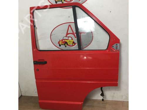 Used Right front door RENAULT TRAFIC Bus (T_, P_, V_) 2.5 D 4x4 (75 hp) 30784743