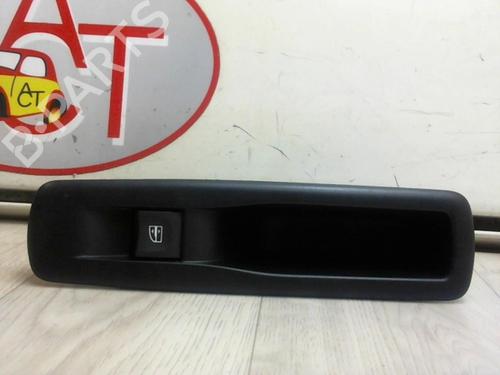 Used Right front window switch RENAULT SCÉNIC III (JZ0/1_) 1.9 dCi (JZ0J, JZ1J, JZ1K, JZ1S) (131 hp) 13225382