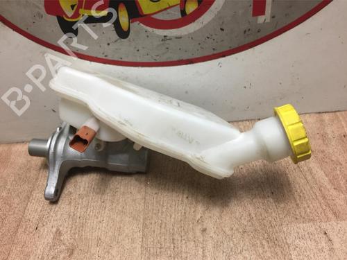 Used Brake master cylinder PEUGEOT 208 I (CA_, CC_) 1.2 VTI 82 (82 hp) 13277268