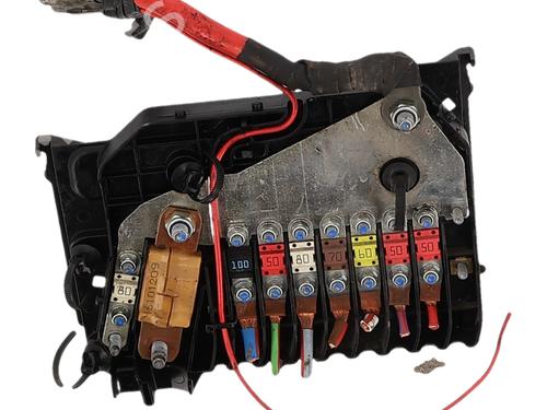 Used Fuse box Fuse box 38155692 38155692