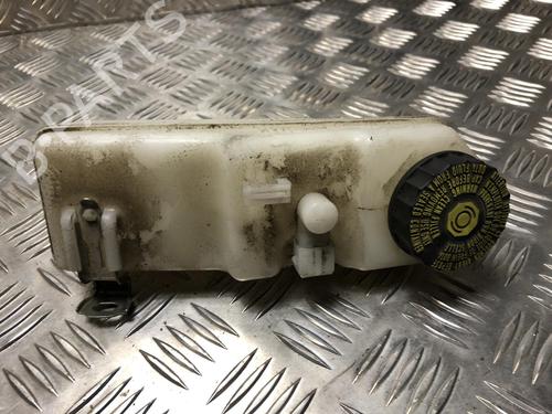 Used Brake master cylinder TOYOTA AURIS (_E18_) 1.2 (NRE185_, NRE185R) (116 hp) 31245120