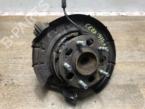 Used Left rear steering knuckle KIA CEE'D SW (ED) 1.6 CRDi 90 (90 hp) 20617833