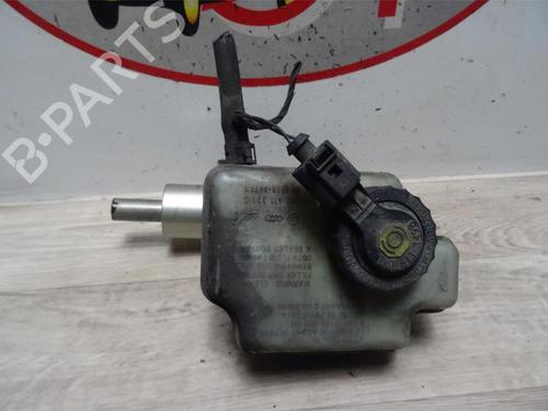 Brake master cylinder VW GOLF PLUS V (5M1, 521) 2.0 TDI 16V | BP28334418M77 