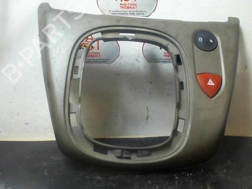 warning-switch-renault-scenic-ii-jm01_-19-dci-jm0g-jm12-jm1g-jm2c-2003-2004-2005-2006-2007-2008-2009-2010-12963486 main image