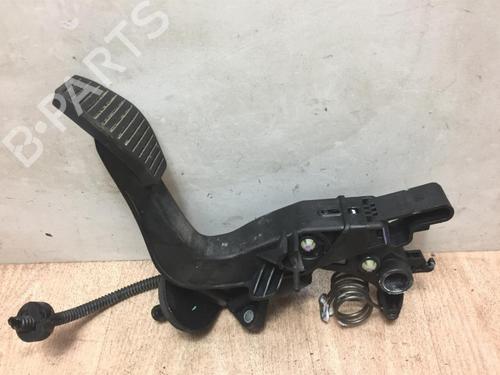 Used Clutch pedal TOYOTA COROLLA (_E12_) 1.4 D (NDE120_, NDE120R) (90 hp) 13293344
