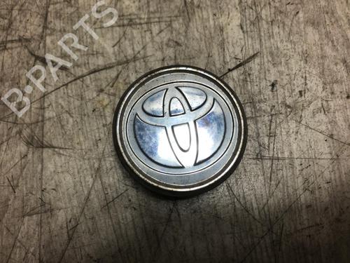 Used Hub cap TOYOTA AVENSIS (_T25_) 2.0 D-4D (CDT250_, CDT250R) (116 hp) 30785751