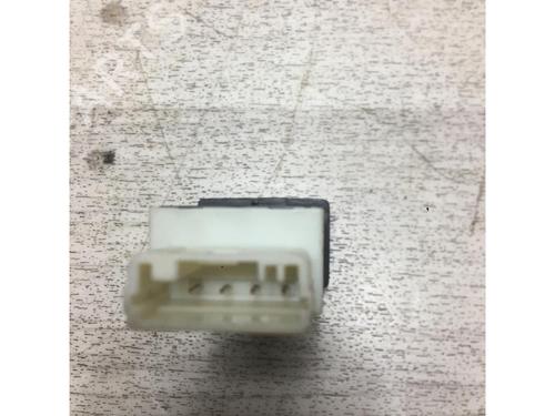 Switch TOYOTA RAV 4 III (_A3_) 2.2 D 4WD (ALA30_, ALA30R) | BP13261311I30 