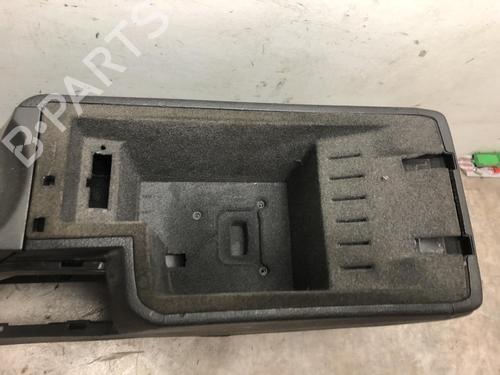 Middle console PEUGEOT 407 Coupe (6C_) 2.7 HDi | BP31199156I22