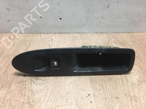 Used Right rear window switch CITROËN C4 II (NC_) 1.2 THP 130 (NCHNYM, NCHNYT) (130 hp) 13115845