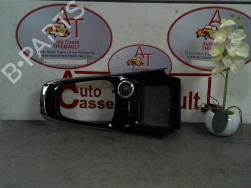 Midtkonsoll NISSAN PULSAR Hatchback (C13) 1.2 DIG-T (115 hp) 30703025