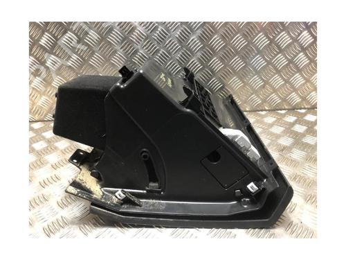 Glove box PEUGEOT 3008 II SUV (MC_, MR_, MJ_, M4_) 1.5 BlueHDi 130 | BP25307133C95