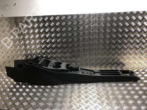 Console central VW POLO V (6R1, 6C1) 1.4 TDI (90 hp) 31202091