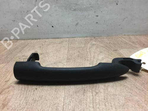 Used Front right exterior door handle RENAULT CLIO III (BR0/1, CR0/1) 1.2 16V (BR02, BR0J, BR11, CR02, CR0J, CR11) (75 hp) 13272866