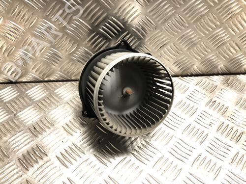 Used Heater blower motor Heater blower motor SUZUKI JIMNY Closed Off-Road Vehicle (SN) 1.5 DDiS 4WD (SN415D) (65 hp) 33458798 33458798