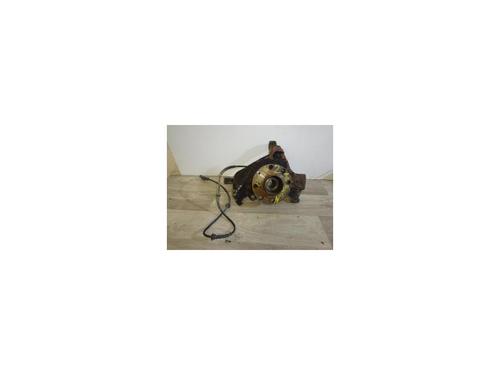 Used Left front steering knuckle FIAT GRANDE PUNTO (199_) 1.3 D Multijet (75 hp) 25799733