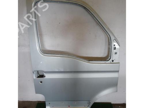 Used Right front door RENAULT MASTER II Van (FD) 2.5 dCi (FD01, FD02, FD21, FD22, FD31, FD32, FD3Y, FD71,... (120 hp) 22790962