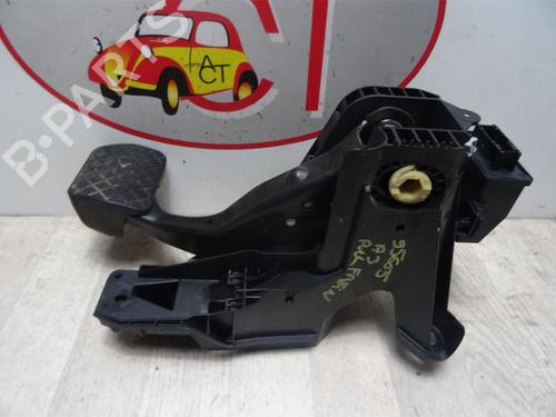 Used Break pedal AUDI A3 Sportback (8VA, 8VF) 2.0 TDI quattro (184 hp) 25297506