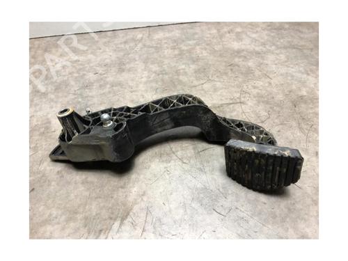 Clutch pedal CITROËN C3 / C3 ORIGIN III (SX) 1.2 PureTech 82 | BP21094796I13 