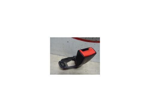 Used Seat buckle BMW X3 (E83) 2.0 d (150 hp) 13131757