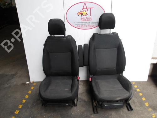 Seats set PEUGEOT 5008 (0U_, 0E_) 1.6 HDi | BP13133782C78 