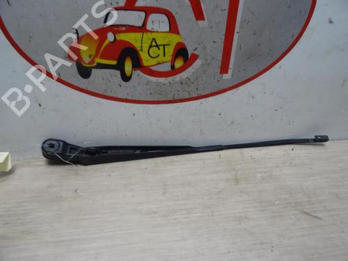 Used Front windshield wiper arm DACIA SANDERO 1.4 (BS0C, BS0A, BS0G, BS1F, BS0E) (75 hp) 13279401