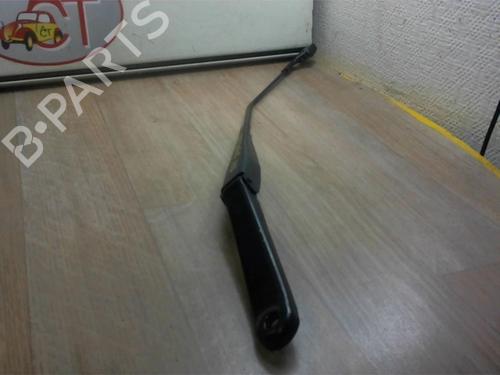 Used Front windshield wiper arm FORD FIESTA VI (CB1, CCN) 1.4 TDCi (70 hp) 13135931