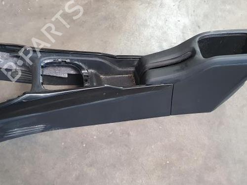Middle console PEUGEOT 2008 I (CU_) 1.2 PureTech 82 | BP28721054I22 