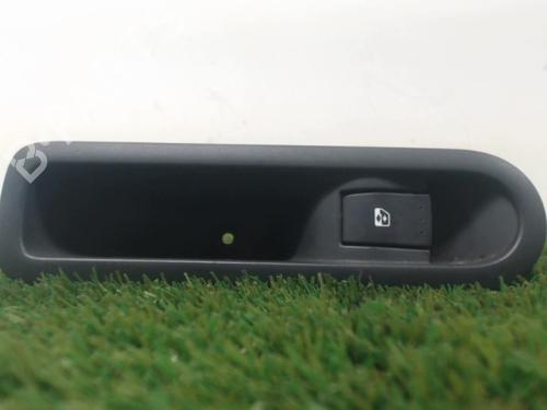 left-rear-window-switch-renault-scenic-ii-jm01_-19-dci-jm14-8200315029-2003-2004-2005-2006-2007-2008-2009-2010-13266318 main image