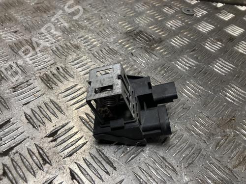 Used Heater resistor CITROËN C4 CACTUS 1.2 THP 110 (110 hp) 31321599