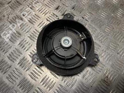 Used Speaker TOYOTA YARIS (_P9_) 1.4 D-4D (NLP90_, NLP90R) (90 hp) 30765388