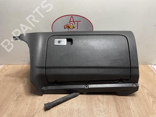 Used Glove box VW GOLF V (1K1) 1.9 TDI (105 hp) 13226674