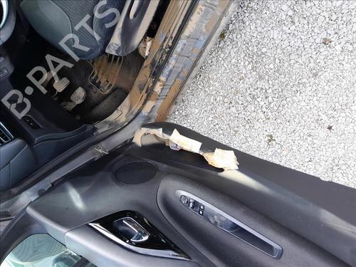 Middle console CITROËN DS3 (SA_) 1.6 HDi 90 | BP21774379I22