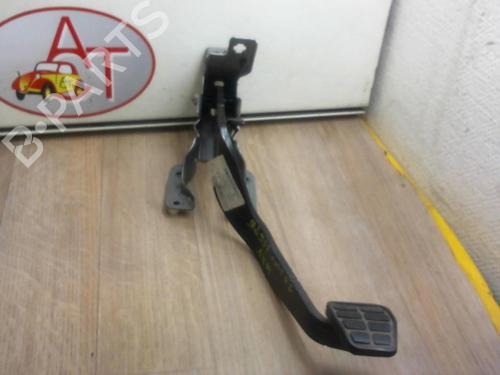 Used Break pedal MITSUBISHI COLT VI (Z3_A, Z2_A) 1.3 (Z21A) (95 hp) 12969190