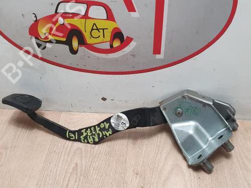 Used Clutch pedal NISSAN MICRA III (K12) 1.2 16V (65 hp) 13261713