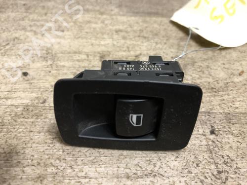 Used Left rear window switch BMW 1 (E87) 118 d (143 hp) 15901336