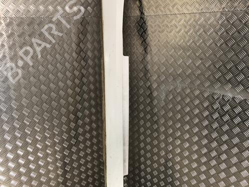 Faldon derecho BMW 1 (F21) 116 d (116 hp) 31186373