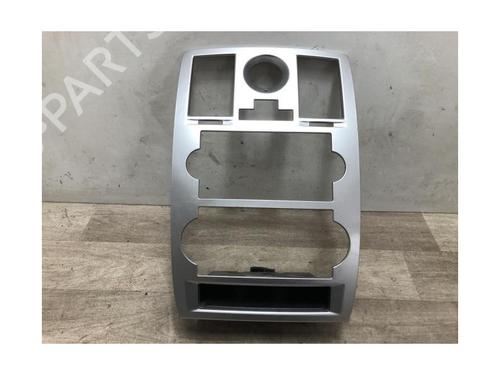 Middle console CHRYSLER 300C Touring (LX, LE) 3.0 CRD | BP23870244I22 