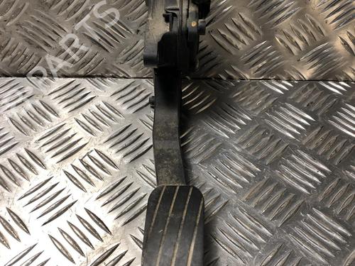 Used Electronic sensor RENAULT MASTER III Van (FV) 2.3 dCi 135 FWD (FV0N, FV08, FV06, FV00, FV1S) (136 hp) 31342617