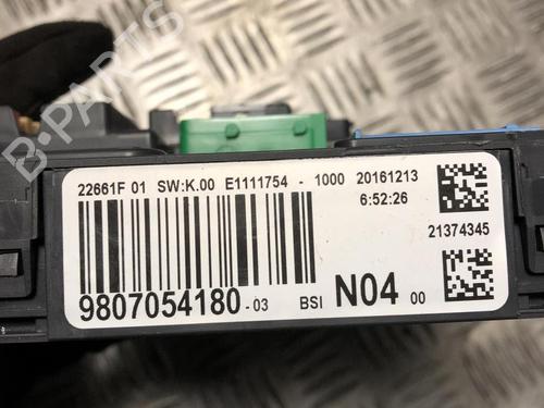 Fuse box PEUGEOT 308 II (LB_, LP_, LW_, LH_, L3_) 1.6 HDi 100 | BP31021835E1