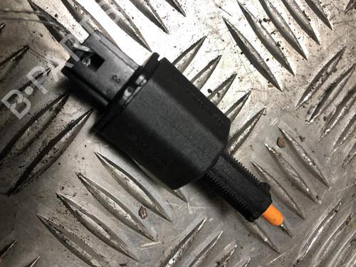 Used Switch RENAULT SCÉNIC III (JZ0/1_) 1.5 dCi (110 hp) 31021858