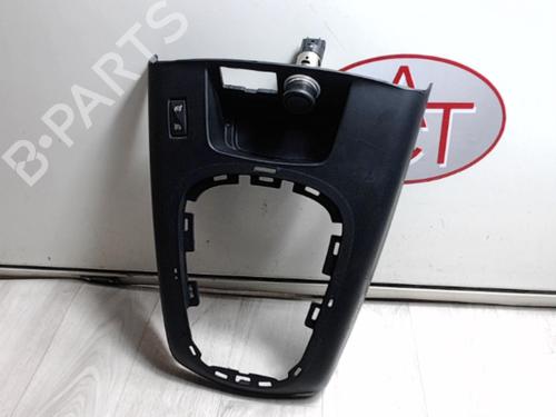 Middle console RENAULT SCÉNIC III (JZ0/1_) 1.6 E85 (JZ03, JZ1Y) | BP29553380I22 