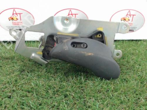 Used Front right interior door handle Front right interior door handle 39175468 39175468