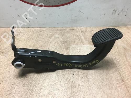 Bremspedal für FIAT STILO (192_) 1.6 16V (192_XB1A) (103 hp) 13266959