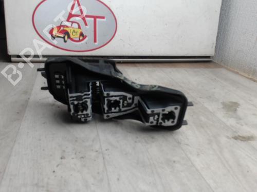 Used Licence plate light RENAULT SCÉNIC II (JM0/1_) 1.5 dCi (JM16) (103 hp) 13290979