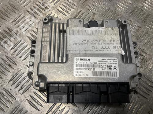 Calculateur moteur (ecu) PEUGEOT 5008 (0U_, 0E_) 1.6 HDi (110 hp) 32262806